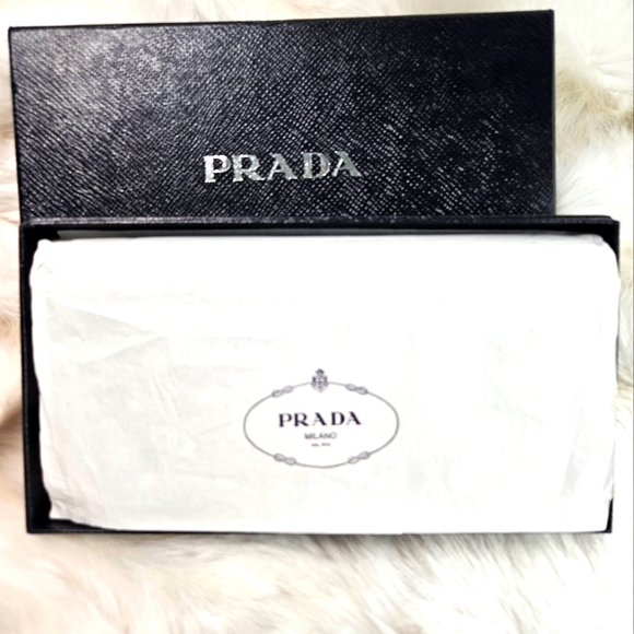 Prada Floral Leather Long Zip Wallet (Full Inclusion) - Picture 11 of 11